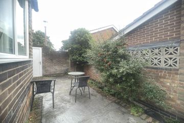Lenton Road